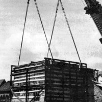 1991 - Transport des "Tagelöhnerhauses" in das Freilichtmuseum Detmold (Bild Zeitungsausschnitt)